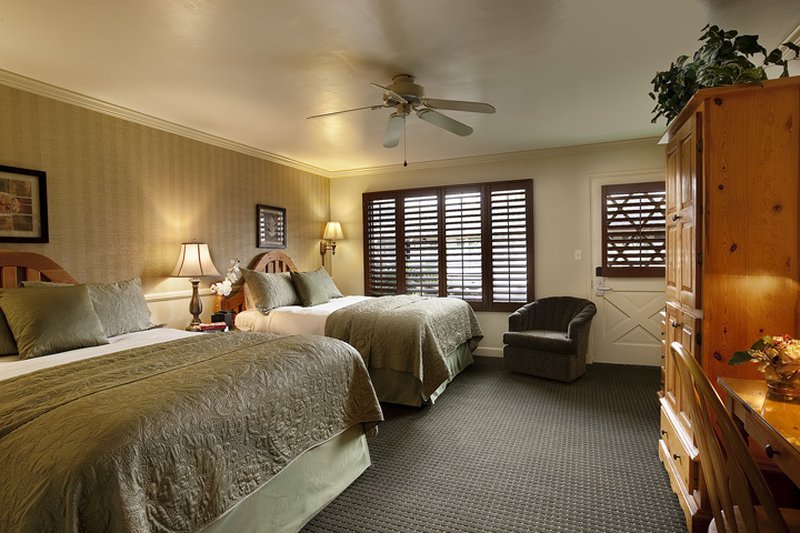 Brisas del Mar, Inn at the Beach, Santa Barbara Brisas del Mar, Inn at the Beach, Santa Barbara