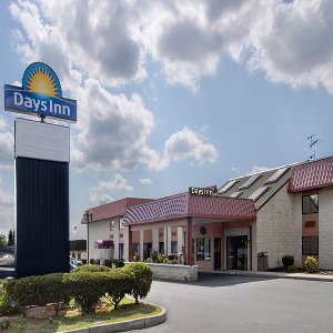 Welcome to the Days Inn Hillsborough-South