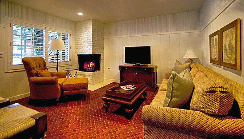 Wayside Inn, Carmel Wayside Inn, Carmel