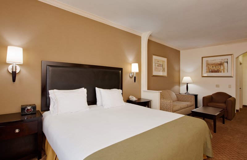Holiday Inn Express Hotel & Suites La Porte, La Porte (TX) Holiday Inn Express Hotel & Suites La Porte, La Porte (TX)