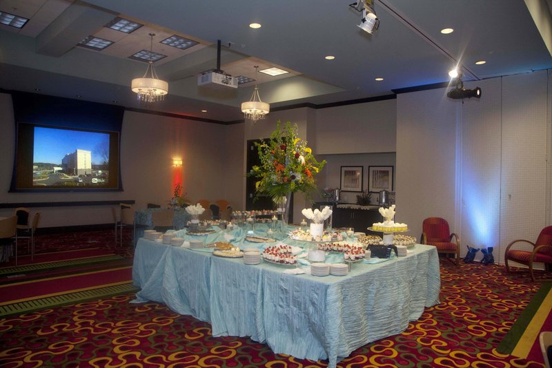 Hampton Inn & Suites Raleigh/Crabtree Valley, Raleigh Hampton Inn & Suites Raleigh/Crabtree Valley, Raleigh
