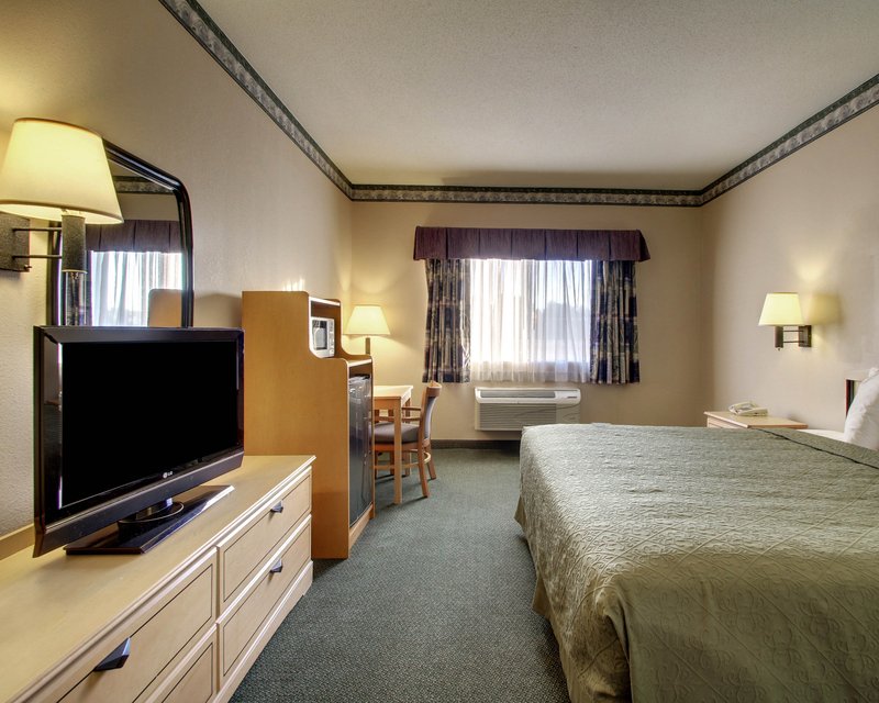 Quality Inn & Suites Jackson International Airport, Pearl Quality Inn & Suites Jackson International Airport, Pearl