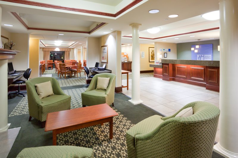 Holiday Inn Express & Suites - Interstate 380 at 33rd Avenue, Cedar Rapids Holiday Inn Express & Suites - Interstate 380 at 33rd Avenue, Cedar Rapids