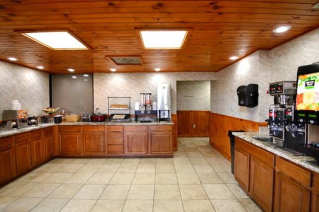 Island Drive Lodge, Pigeon Forge Island Drive Lodge, Pigeon Forge