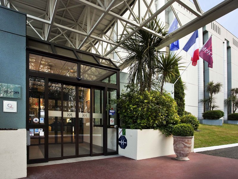 Mercure Pau Palais Sports, Pau Mercure Pau Palais Sports, Pau