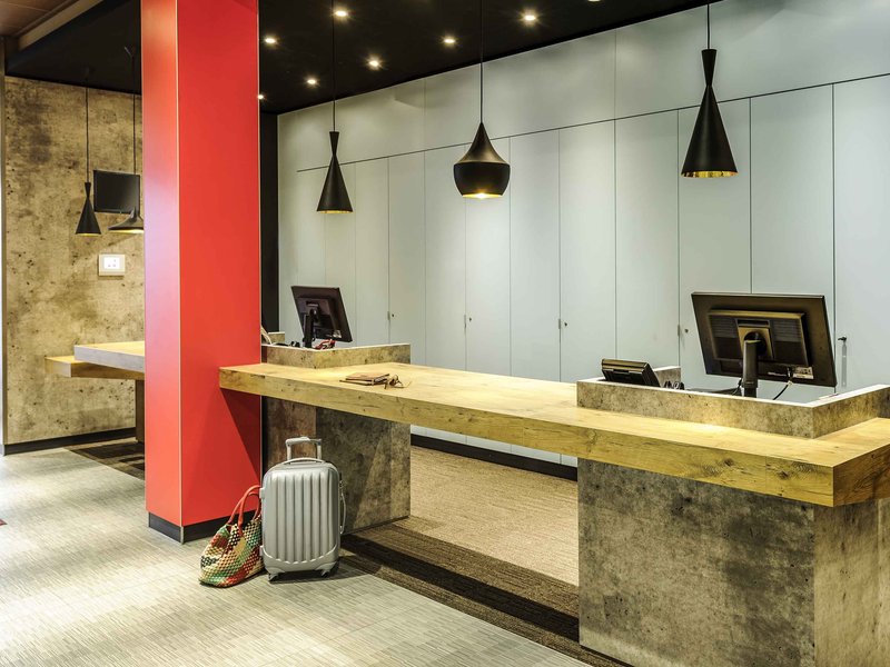 IBIS BERLIN HAUPTBAHNHOF, Berlin IBIS BERLIN HAUPTBAHNHOF, Berlin