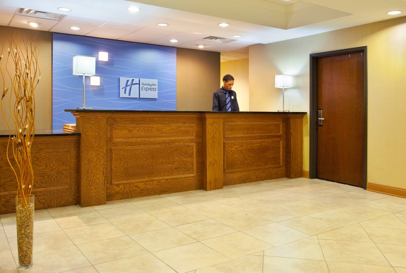 Holiday Inn Express Hotel & Suites Chicago South Lansing, Chicago Holiday Inn Express Hotel & Suites Chicago South Lansing, Chicago