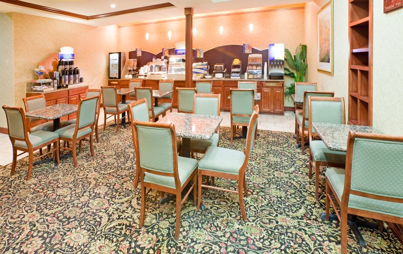 Holiday Inn Exp Hotel & Suites Fort Worth I-35 Western Ctr, Fort Worth Holiday Inn Exp Hotel & Suites Fort Worth I-35 Western Ctr, Fort Worth
