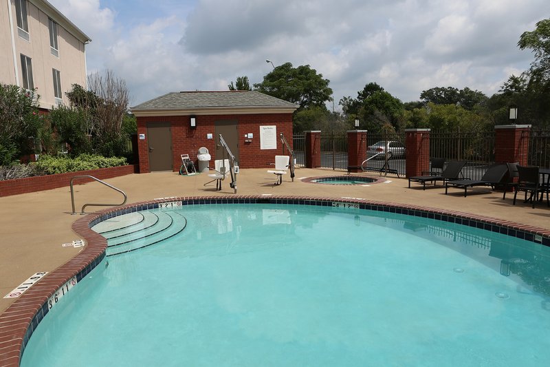 Holiday Inn Express Hotel & Suites Auburn - University Area, Auburn Holiday Inn Express Hotel & Suites Auburn - University Area, Auburn