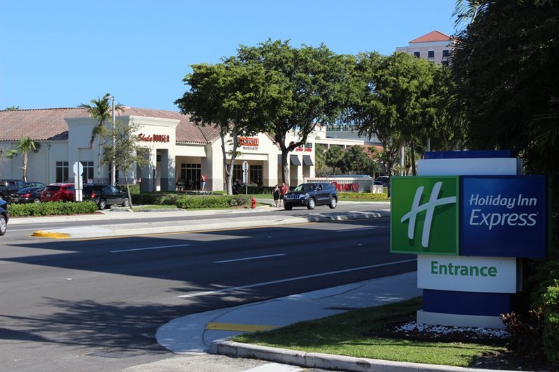 Holiday Inn Express Ft. Lauderdale Cruise-Airport, Fort Lauderdale Holiday Inn Express Ft. Lauderdale Cruise-Airport, Fort Lauderdale