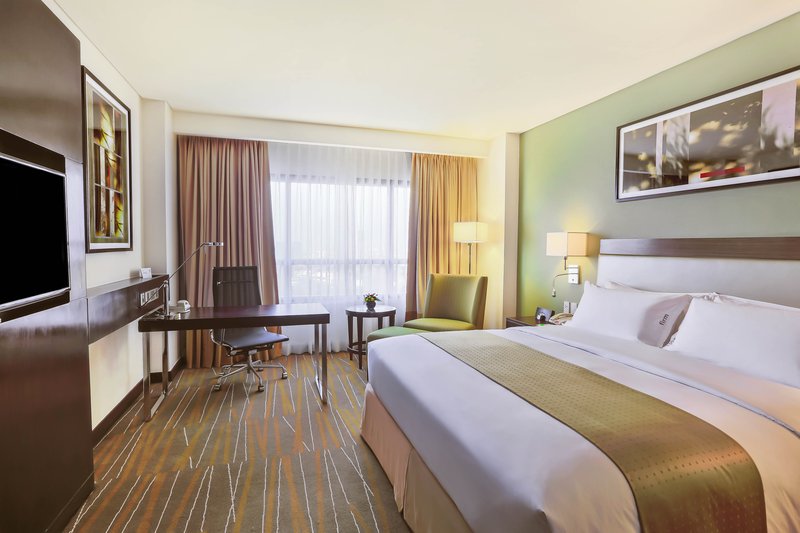 Holiday Inn & Suites Makati, Makati Holiday Inn & Suites Makati, Makati
