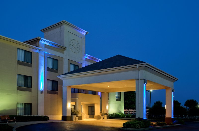 Baymont Inn & Suites Merrillville, Merrillville Baymont Inn & Suites Merrillville, Merrillville