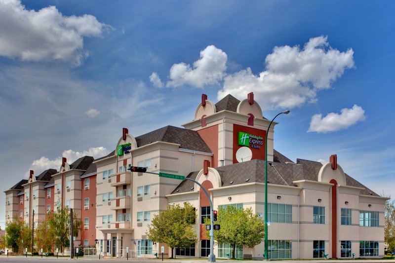 Holiday Inn Express & Suites Lethbridge, Lethbridge Holiday Inn Express & Suites Lethbridge, Lethbridge
