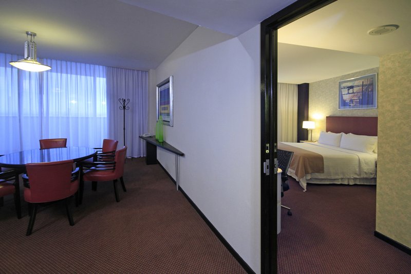 Holiday Inn Monterrey - Parque Fundidora, Monterrey Holiday Inn Monterrey - Parque Fundidora, Monterrey