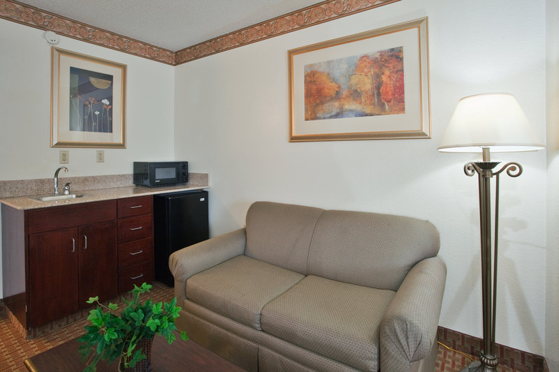 Holiday Inn Express Hotel & Suites Wilson (Hayes Place), Wilson Holiday Inn Express Hotel & Suites Wilson (Hayes Place), Wilson