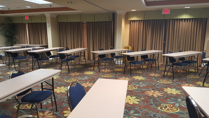 Holiday Inn Express Hotel & Suites Wilmington-University Ctr, Wilmington Holiday Inn Express Hotel & Suites Wilmington-University Ctr, Wilmington