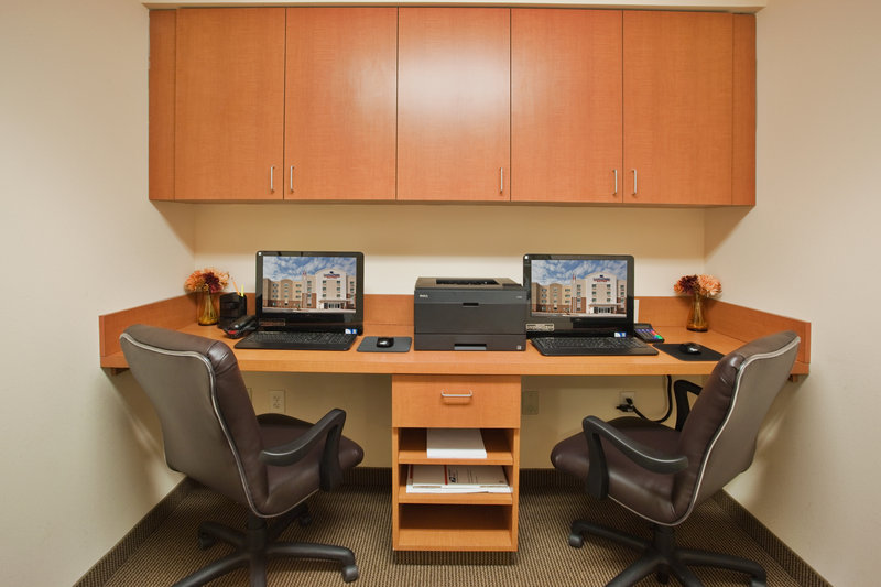 Candlewood Suites Fayetteville Fort Bragg, Fayetteville Candlewood Suites Fayetteville Fort Bragg, Fayetteville