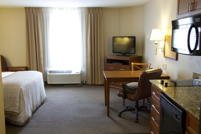 Candlewood Suites Champaign-Urbana University Area, Champaign Candlewood Suites Champaign-Urbana University Area, Champaign
