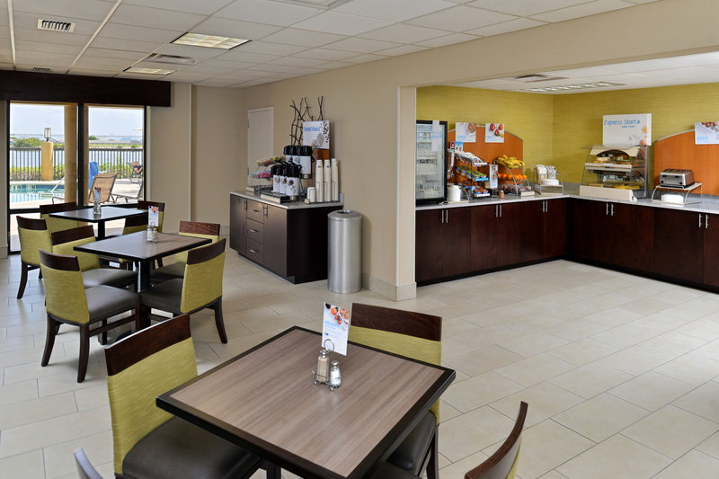 Holiday Inn Express Hotel & Suites Tampa-Rocky Point Island, Tampa Holiday Inn Express Hotel & Suites Tampa-Rocky Point Island, Tampa