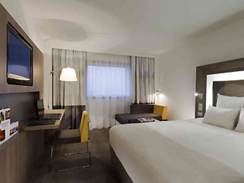 NOVOTEL YEKATERINBURG CENTRE, Ekaterinburg NOVOTEL YEKATERINBURG CENTRE, Ekaterinburg