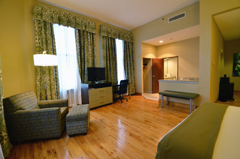 Holiday Inn Express Hotel & Suites Cleveland Downtown, Cleveland Holiday Inn Express Hotel & Suites Cleveland Downtown, Cleveland