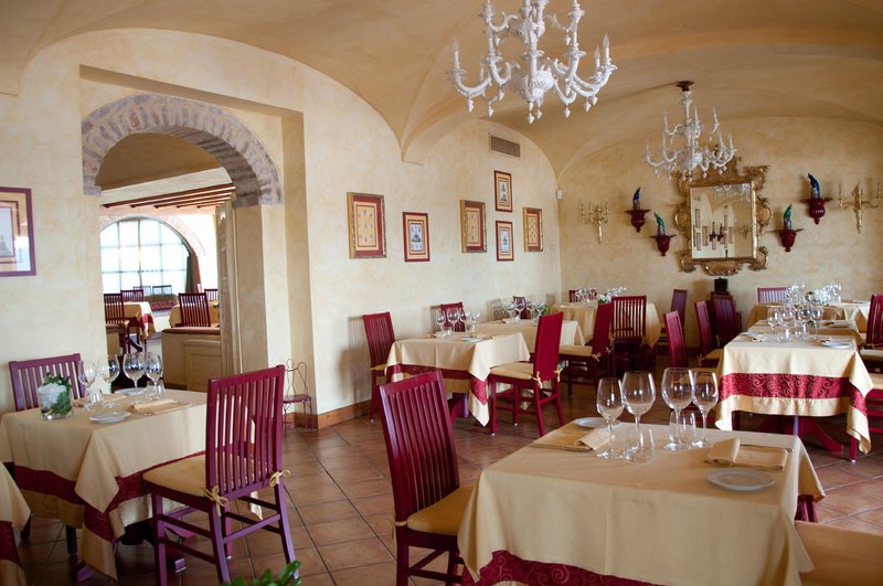 La Bagnaia Resort- Tuscan Living Golf SPA, Siena La Bagnaia Resort- Tuscan Living Golf SPA, Siena