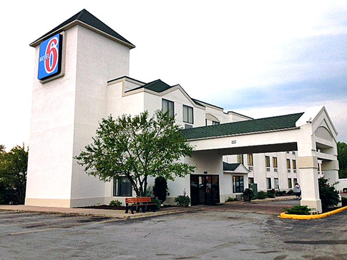 Motel 6 Harvey, IL, Chicago Motel 6 Harvey, IL, Chicago