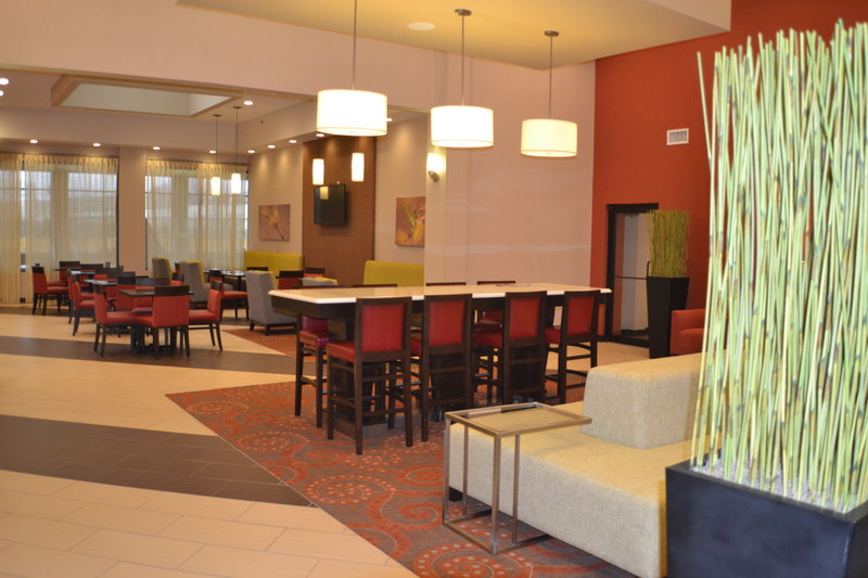 Holiday Inn Express and Suites Indianapolis W- Airport Area, Indianapolis Holiday Inn Express and Suites Indianapolis W- Airport Area, Indianapolis
