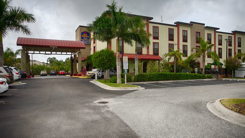 BEST WESTERN PLUS Manatee Hotel, Bradenton BEST WESTERN PLUS Manatee Hotel, Bradenton