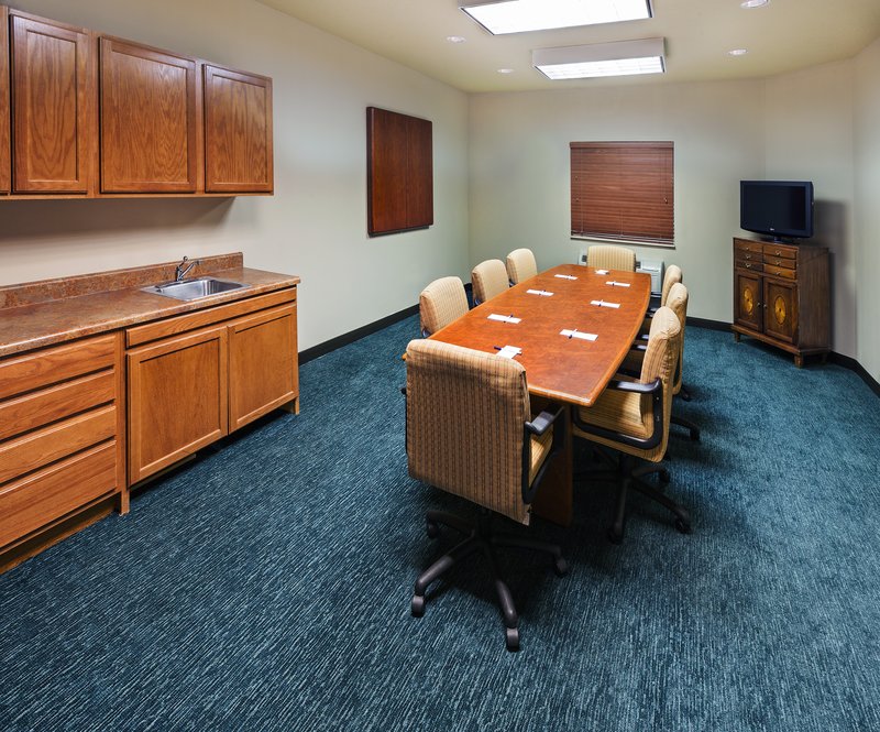 Candlewood Suites Tulsa, Tulsa Candlewood Suites Tulsa, Tulsa