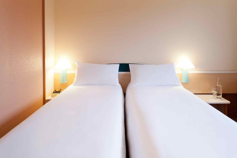 ibis Tarbes Odos, Pau ibis Tarbes Odos, Pau