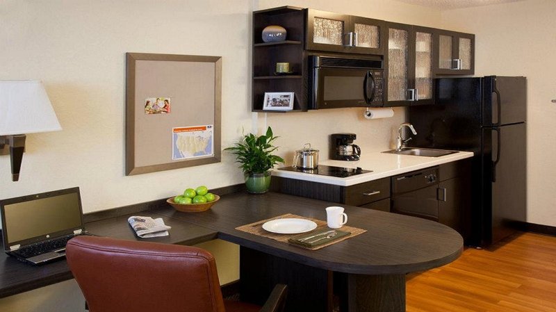 Candlewood Suites Chicago-Waukegan, Waukegan Candlewood Suites Chicago-Waukegan, Waukegan