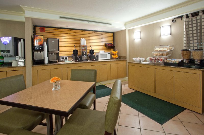 La Quinta Inn Cheyenne, Cheyenne La Quinta Inn Cheyenne, Cheyenne