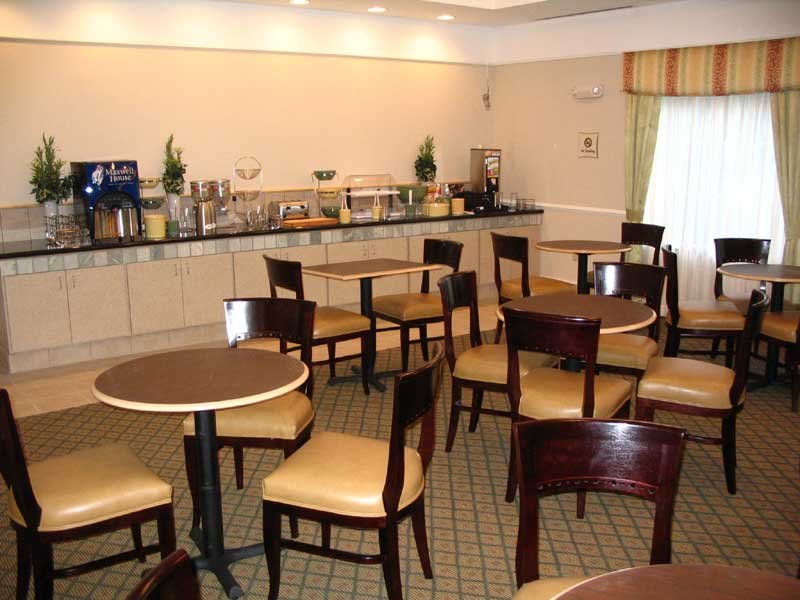 La Quinta Inn & Suites Norfolk Airport, Norfolk La Quinta Inn & Suites Norfolk Airport, Norfolk