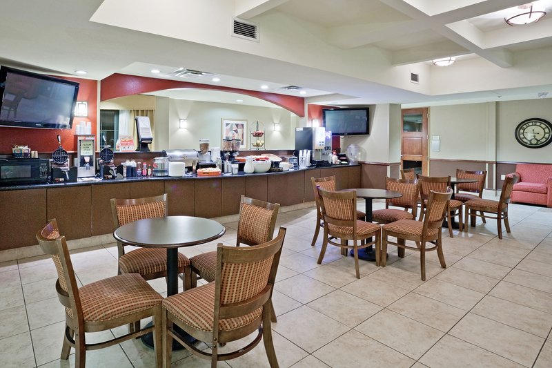 La Quinta Inn & Suites Olathe, Olathe La Quinta Inn & Suites Olathe, Olathe