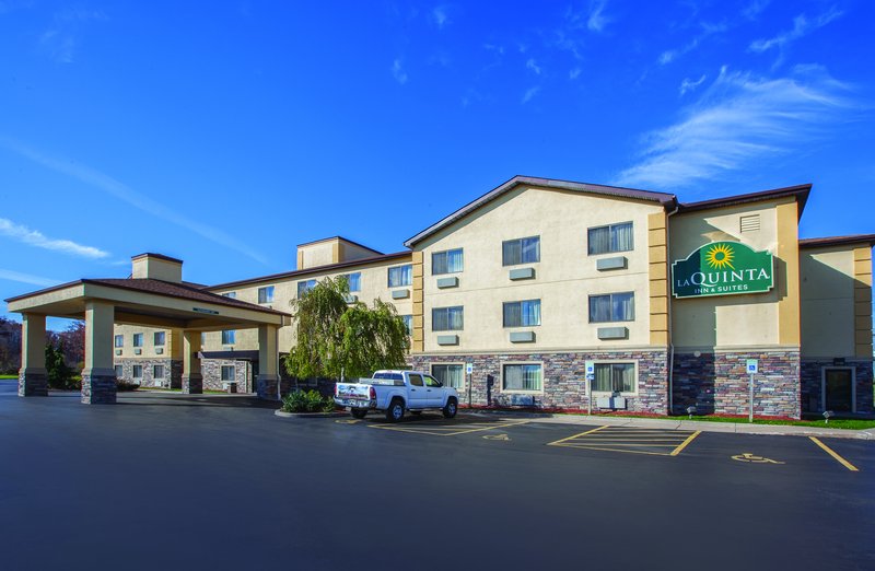 La Quinta Inn & Suites Erie, Erie La Quinta Inn & Suites Erie, Erie