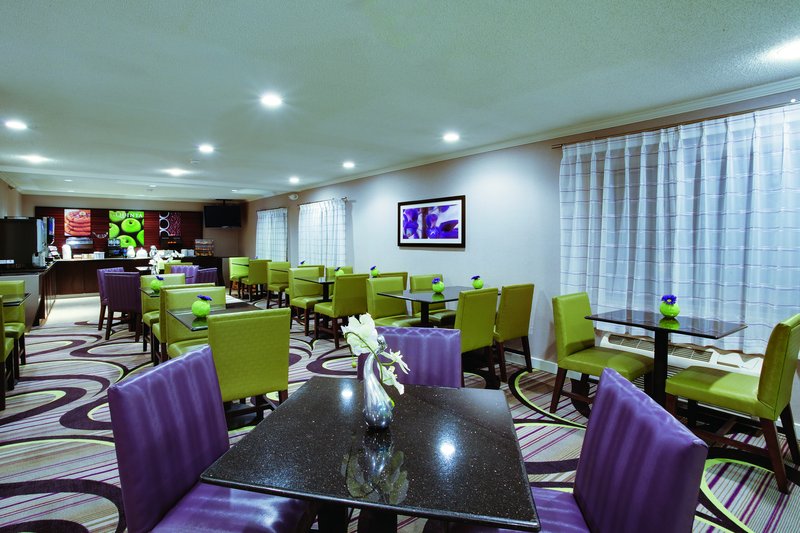 La Quinta Inn & Suites Harrisburg Airport Hershey, Harrisburg La Quinta Inn & Suites Harrisburg Airport Hershey, Harrisburg
