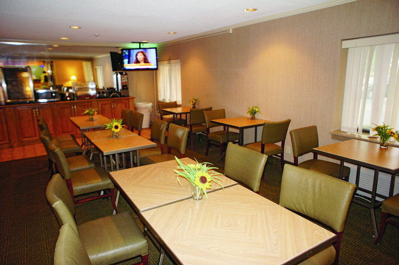 La Quinta Inn & Suites Jackson, Jackson La Quinta Inn & Suites Jackson, Jackson