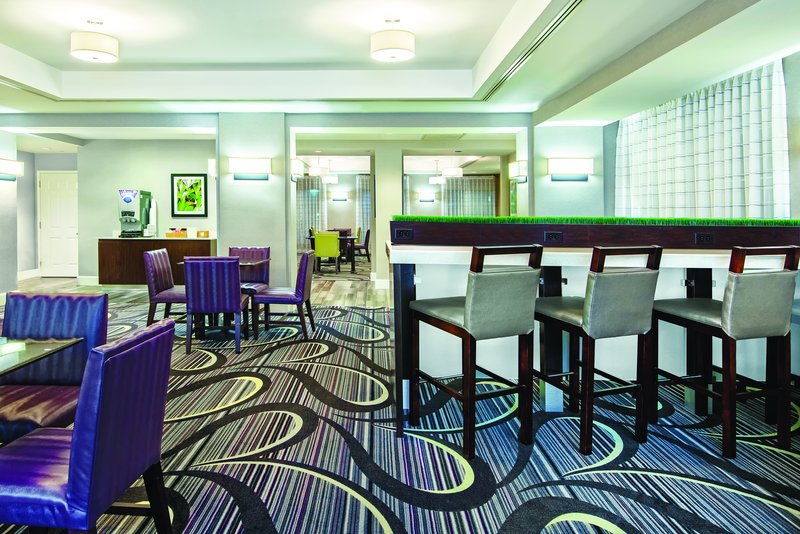 La Quinta Inn & Suites DFW Airport South / Irving, Dallas Fort Worth Airport (TX) La Quinta Inn & Suites DFW Airport South / Irving, Dallas Fort Worth Airport (TX)