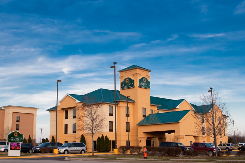 La Quinta Inn & Suites Louisville, Louisville La Quinta Inn & Suites Louisville, Louisville