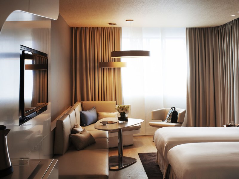 PULLMAN BRUSSELS CENTRE MIDI, Brussels PULLMAN BRUSSELS CENTRE MIDI, Brussels