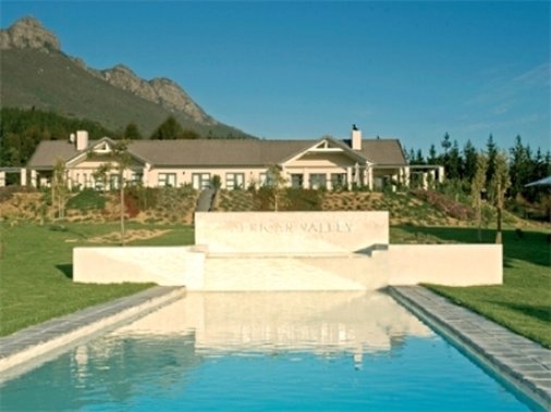 African Valley Estate Hotel
