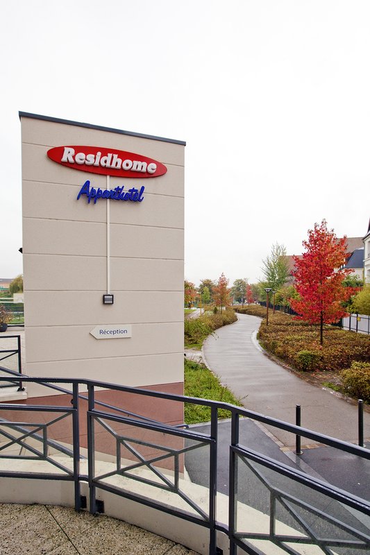 Residhome Neuilly Bords de Marne | JUST AWAY