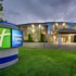 Holiday Inn Express & Suites