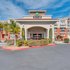 Holiday Inn Express Hotel & Suites