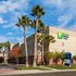 Holiday Inn Express Hotel & Suites