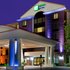 Holiday Inn Express Hotel & Suites